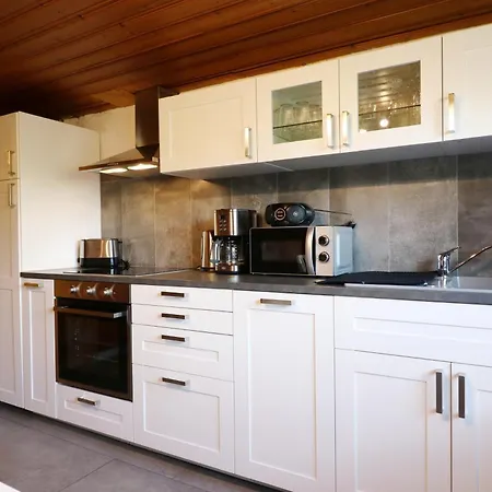 Schwarzwaldhaus Krebs - Peter Lustig, Lenzkirch, Feldberg アパート *